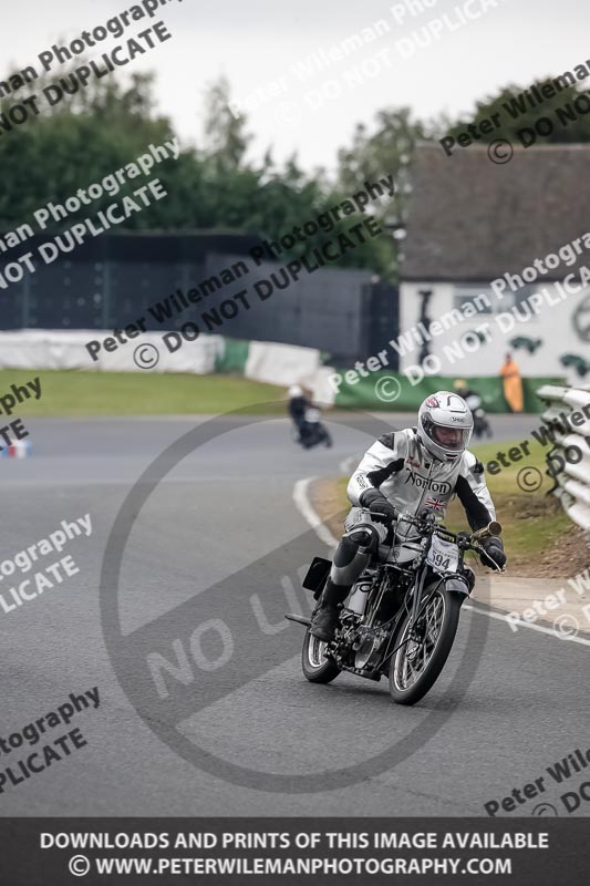 Vintage motorcycle club;eventdigitalimages;mallory park;mallory park trackday photographs;no limits trackdays;peter wileman photography;trackday digital images;trackday photos;vmcc festival 1000 bikes photographs